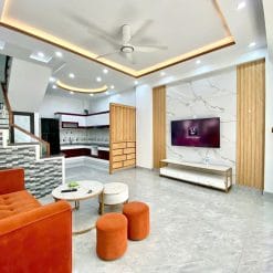 Nhà Khúc Thừa Dụ