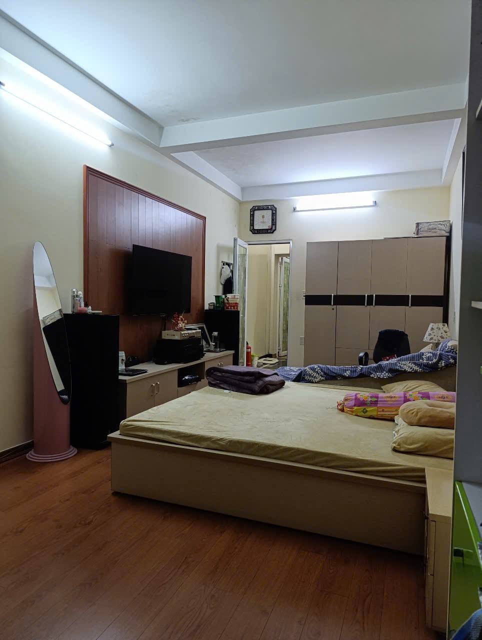 Bán Nhà Phố Hai Bà Trưng
