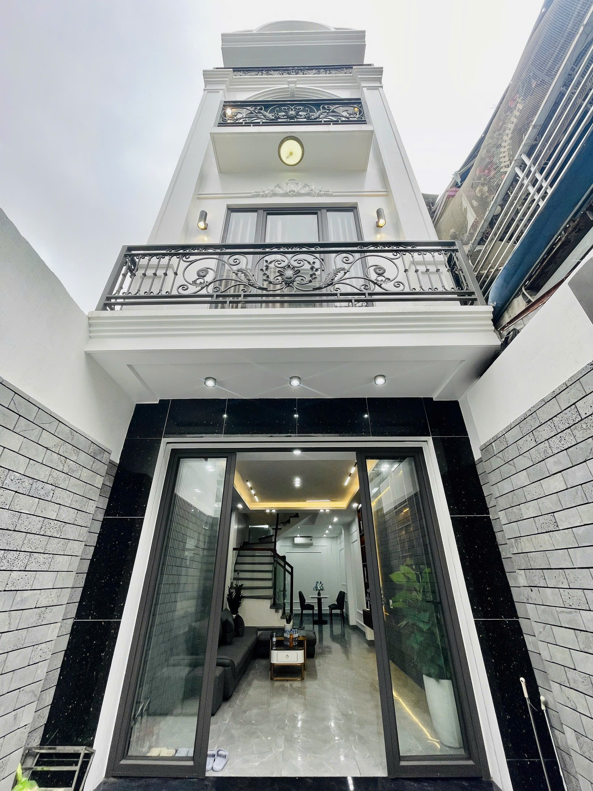 Nhà Lâm Tường